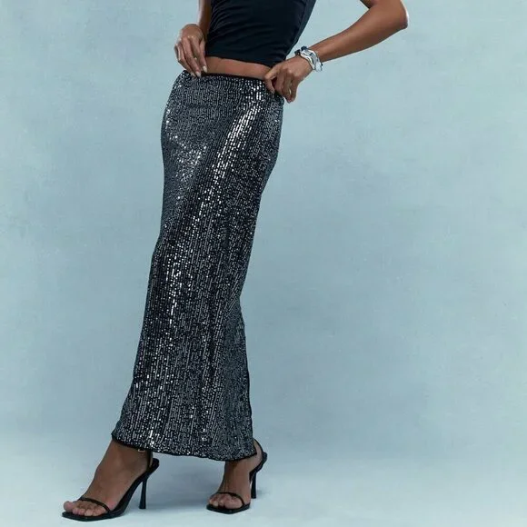 Black Elegant Women's Sequined Straight Skirt With Slit Back Hem - Picture 5 of 5